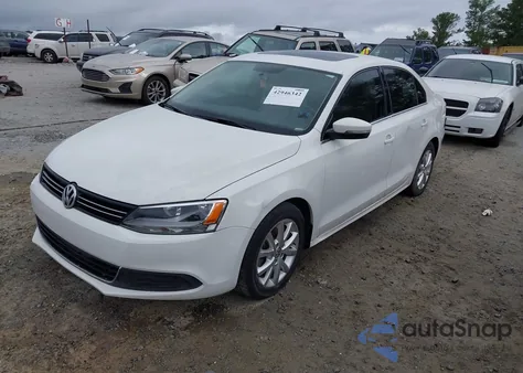 2014 Volkswagen Jetta 1.8T Se from USA, damaged, VIN 3VWD07AJ5EM371982